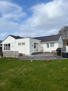 Spacious modern villa in close proximity to ONS